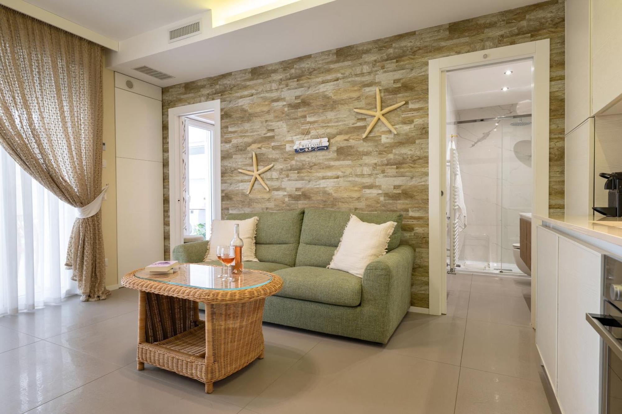 Cozy Marine Apt With Jacuzzi - 250Mt From Sea Polignano a Mare Bagian luar foto
